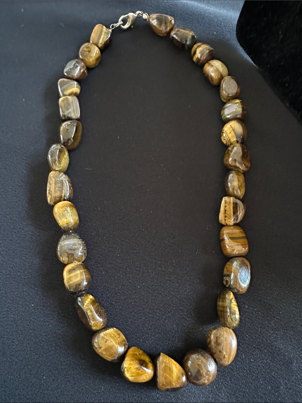 Tiger’s eye EUC genuine gemstone necklace. Large stone chucks appx. 16” length - Picture 3 of 3